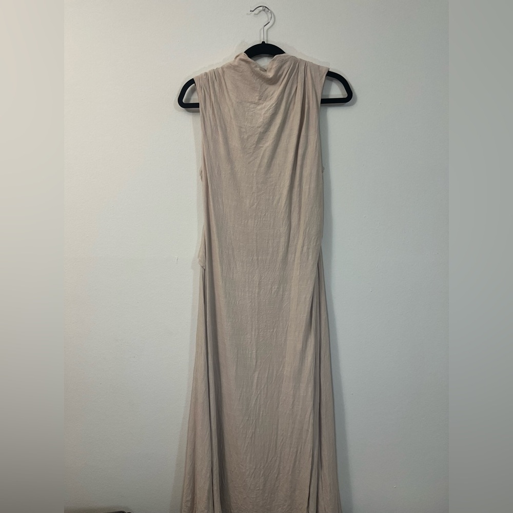 Chic turtle neck linen dress